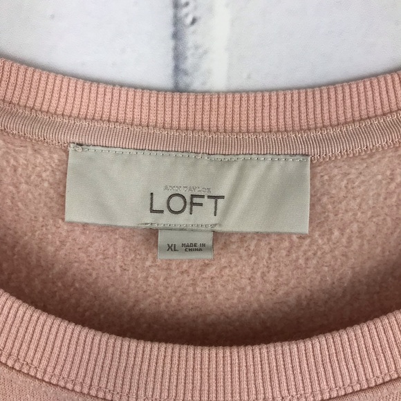 ✨Sold✨LOFT Blush Jeweled Sweatshirt XL - Picture 2 of 7